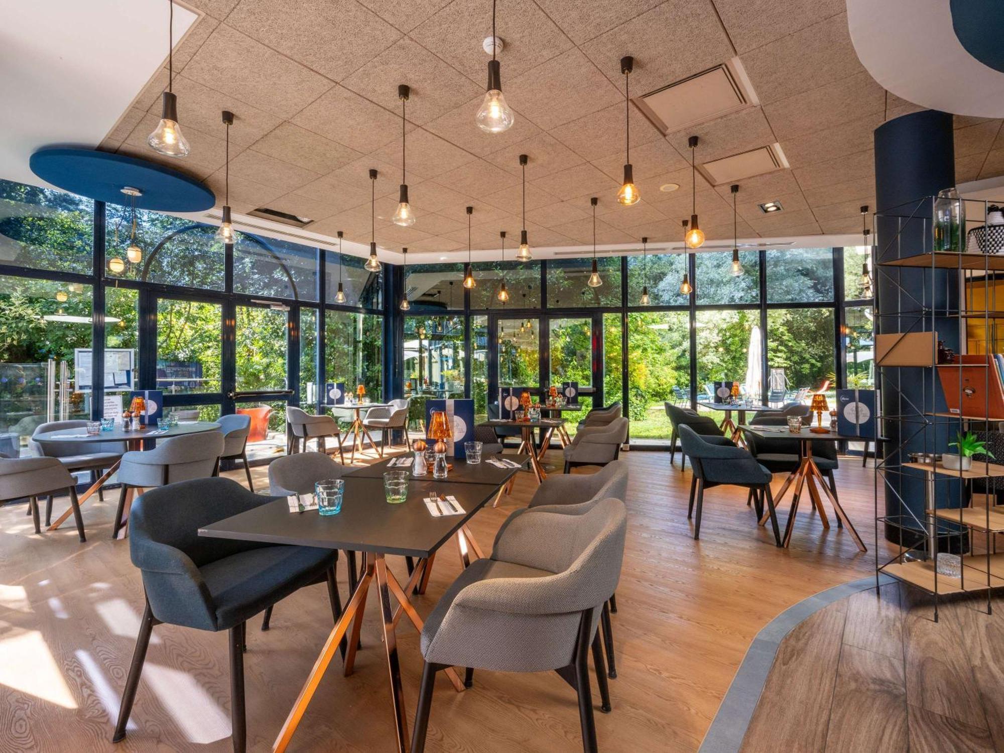 Novotel Centre Hotel